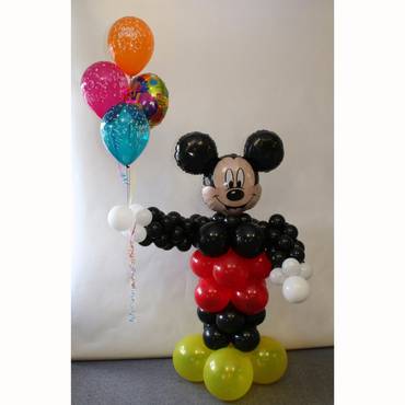 Фигура Микки с воздушными шарами
